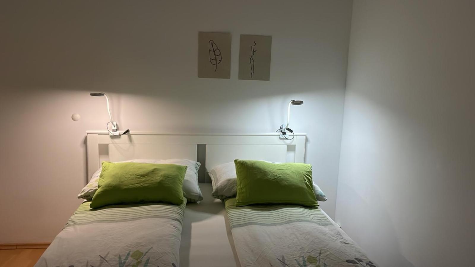 Best Rated Central Apartment Vienna - Ac, Wifi, 24H7Days Self Check-In, Board Games, Netflix Екстер'єр фото